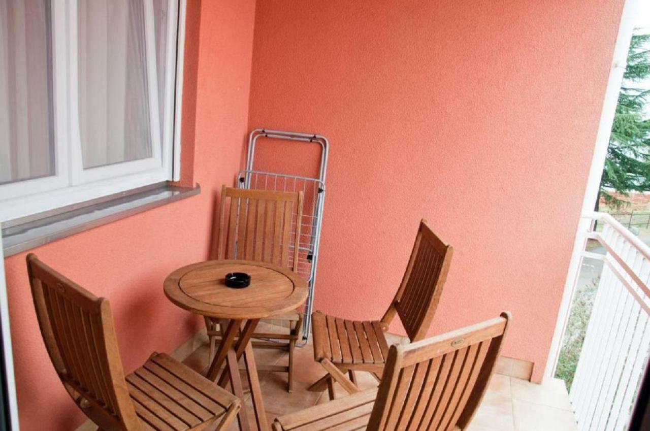 Roza Apartment Novigrad  Bagian luar foto